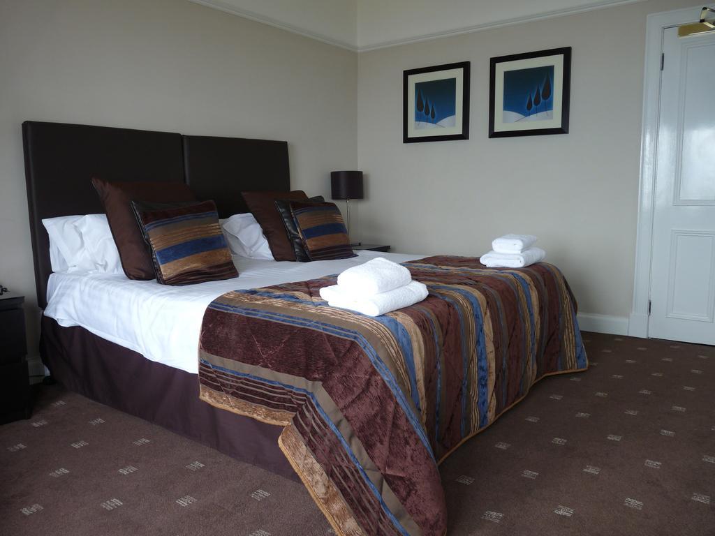 The Spinnaker Hotel Gourock Oda fotoğraf