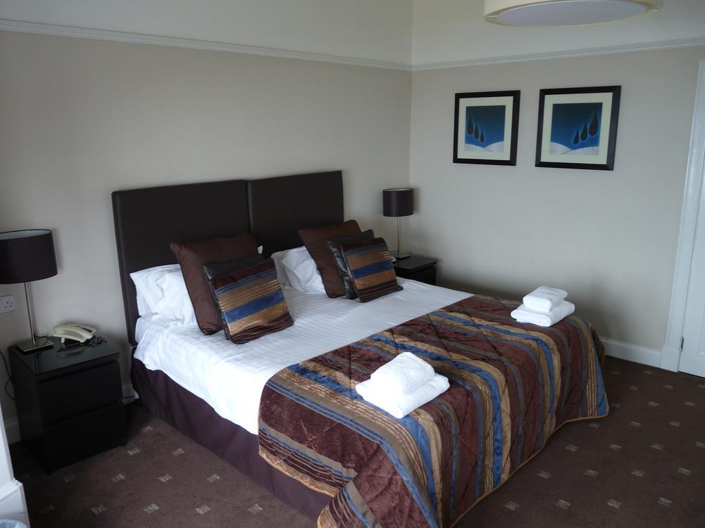 The Spinnaker Hotel Gourock Oda fotoğraf